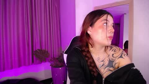 Snapshot of meridadunbroch chatting on 12-02-25, 12:21 Merida online show from 12-02-25, 12:21