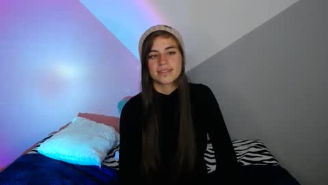 Snapshot of merily_duff chatting on 12-22-25, 11:02 MERILY online show from 12-22-25, 11:02