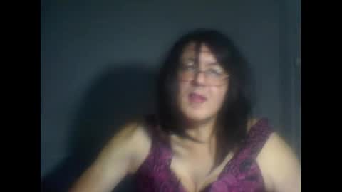 Snapshot of mery3881 chatting on 11-23-25, 06:24 mery3881 online show from 11-23-25, 06:24