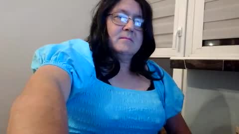 Snapshot of mery3881 chatting on 12-05-25, 03:30 mery3881 online show from 12-05-25, 03:30