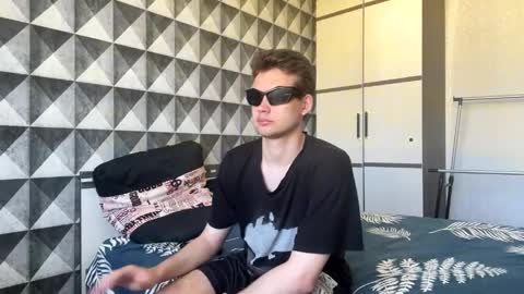 Johnny and Hailey online show from 04-27-26, 01:36