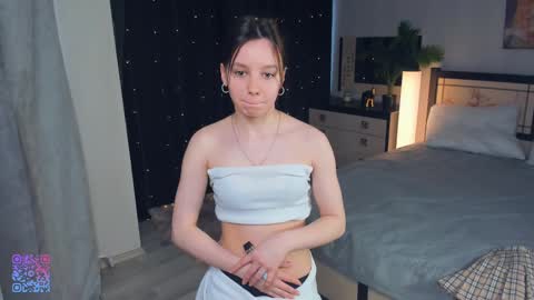 Lollita online show from 03-04-25, 01:17