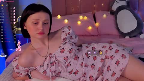 Snapshot of merylew chatting on 02-05-25, 09:46 Anna online show from 02-05-25, 09:46