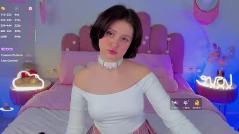 Snapshot of merylew chatting on 03-05-25, 06:12 Anna online show from 03-05-25, 06:12