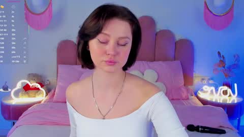 Snapshot of merylew chatting on 03-11-25, 06:21 Anna online show from 03-11-25, 06:21