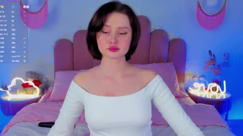 Snapshot of merylew chatting on 03-11-25, 09:24 Anna online show from 03-11-25, 09:24