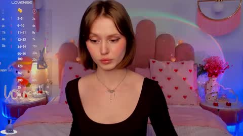 Snapshot of merylew chatting on 02-15-26, 06:21 Anna online show from 02-15-26, 06:21