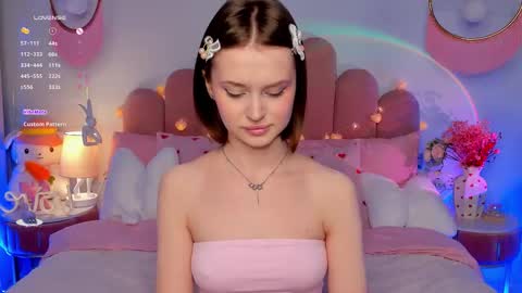 Snapshot of merylew chatting on 02-25-26, 06:23 Anna online show from 02-25-26, 06:23