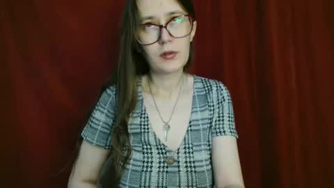 Snapshot of mesmerizing_hypn0_goddess chatting on 10-25-25, 07:49 Jessica online show from 10-25-25, 07:49