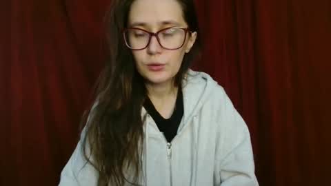 Snapshot of mesmerizing_hypn0_goddess chatting on 11-05-25, 12:16 Jessica online show from 11-05-25, 12:16