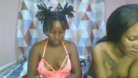 Snapshot of messyluna chatting on 07-18-26, 02:43 meggy and bree online show from 07-18-26, 02:43