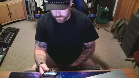 metalhead18787 online show from 07-25-26, 11:08