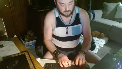 Snapshot of metalsharkk chatting on 01-28-25, 06:27 metalsharkk online show from 01-28-25, 06:27