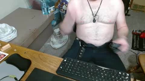 Snapshot of metalsharkk chatting on 01-28-25, 08:26 metalsharkk online show from 01-28-25, 08:26