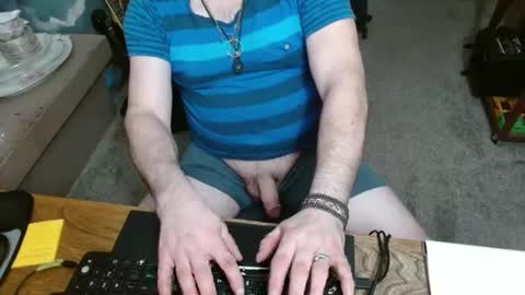 Snapshot of metalsharkk chatting on 01-31-25, 12:17 metalsharkk online show from 01-31-25, 12:17