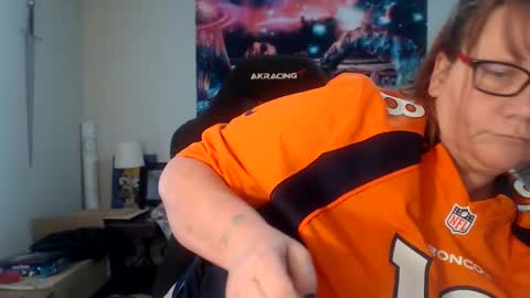 Mommy Jaxx online show from 12-08-24, 10:03