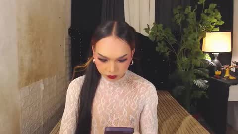 Snapshot of metawinathan chatting on 11-13-25, 03:33 myka online show from 11-13-25, 03:33