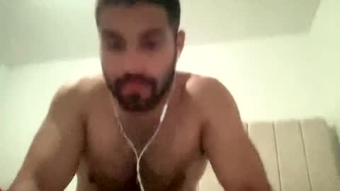 Meteoro online show from 10-27-25, 01:09