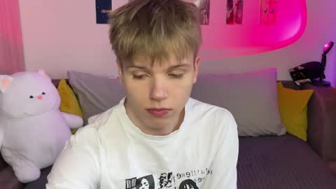 Arthur online show from 04-15-26, 04:36