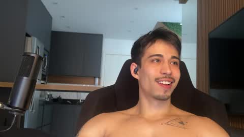 Snapshot of mettew22cm chatting on 05-04-26, 03:52 mettew22cm online show from 05-04-26, 03:52
