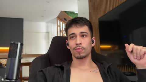 Snapshot of mettew22cm chatting on 06-03-26, 03:17 mettew22cm online show from 06-03-26, 03:17