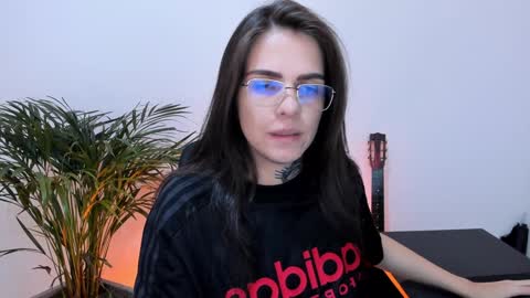 Snapshot of meurief chatting on 01-02-25, 03:58 Meurif online show from 01-02-25, 03:58