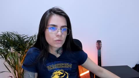Snapshot of meurief chatting on 01-03-25, 04:37 Meurif online show from 01-03-25, 04:37