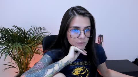 Snapshot of meurief chatting on 01-05-25, 04:36 Meurif online show from 01-05-25, 04:36