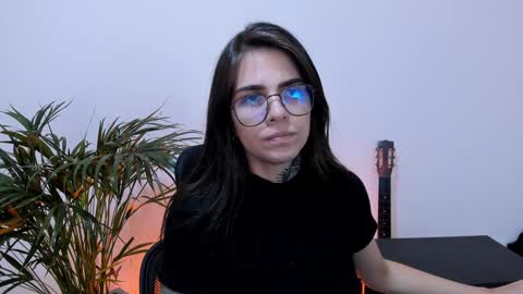 Snapshot of meurief chatting on 01-14-25, 11:42 Meurif online show from 01-14-25, 11:42