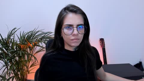 Snapshot of meurief chatting on 01-16-25, 04:38 Meurif online show from 01-16-25, 04:38
