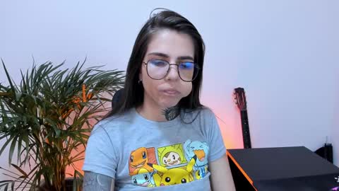 Snapshot of meurief chatting on 01-23-25, 11:05 Meurif online show from 01-23-25, 11:05