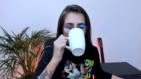 Snapshot of meurief chatting on 01-28-25, 08:14 Meurif online show from 01-28-25, 08:14