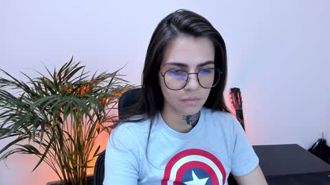 Snapshot of meurief chatting on 02-08-25, 02:16 Meurif online show from 02-08-25, 02:16