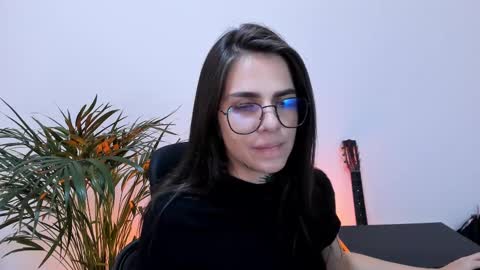 Snapshot of meurief chatting on 02-10-25, 10:09 Meurif online show from 02-10-25, 10:09