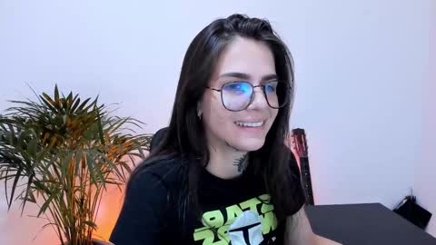 Snapshot of meurief chatting on 02-13-25, 03:14 Meurif online show from 02-13-25, 03:14