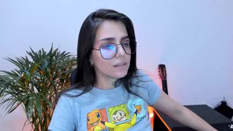 Snapshot of meurief chatting on 02-19-25, 04:33 Meurif online show from 02-19-25, 04:33