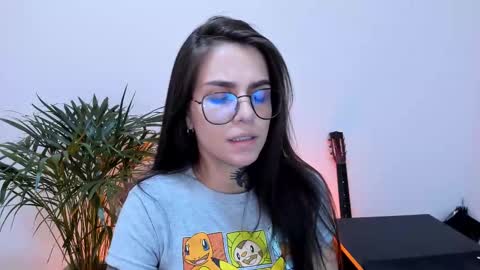 Snapshot of meurief chatting on 02-20-25, 12:47 Meurif online show from 02-20-25, 12:47