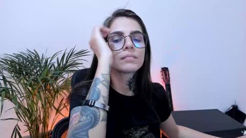 Snapshot of meurief chatting on 03-05-25, 04:24 Meurif online show from 03-05-25, 04:24