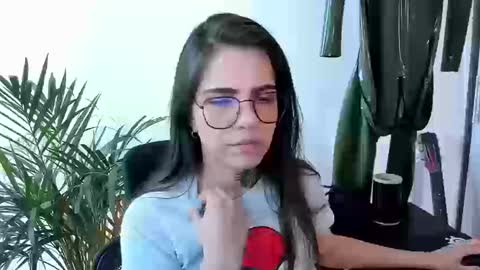 Snapshot of meurief chatting on 09-15-25, 01:44 Meurif online show from 09-15-25, 01:44