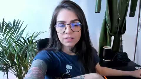 Snapshot of meurief chatting on 10-01-25, 02:12 Meurif online show from 10-01-25, 02:12