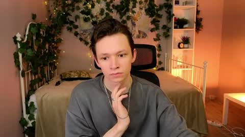 MEVERIK OUSHEN online show from 06-01-26, 12:40