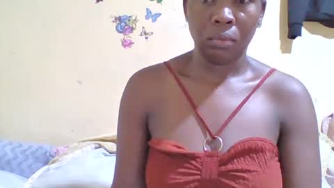 Snapshot of meybel chatting on 06-18-26, 05:30 Meybel online show from 06-18-26, 05:30
