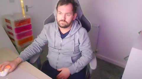 Snapshot of mg_of chatting on 12-16-25, 08:19 mg-of online show from 12-16-25, 08:19