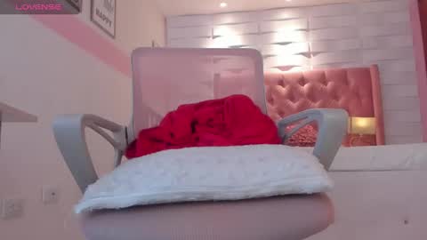 Snapshot of mhellissaw chatting on 03-01-25, 06:46 melissa online show from 03-01-25, 06:46