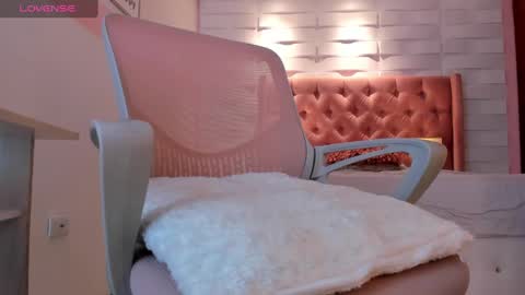 Snapshot of mhellissaw chatting on 03-05-25, 08:10 melissa online show from 03-05-25, 08:10