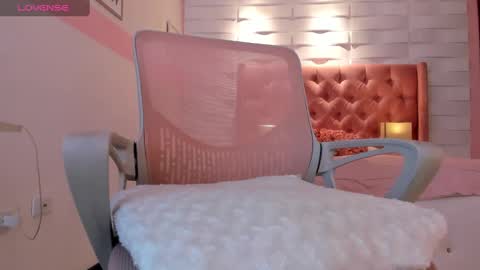 Snapshot of mhellissaw chatting on 03-08-25, 09:06 melissa online show from 03-08-25, 09:06