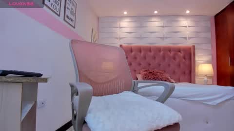 Snapshot of mhellissaw chatting on 09-27-25, 08:36 melissa online show from 09-27-25, 08:36