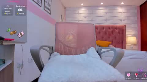 Snapshot of mhellissaw chatting on 11-20-25, 10:37 melissa online show from 11-20-25, 10:37