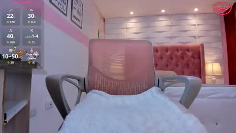 Snapshot of mhellissaw chatting on 12-20-25, 11:50 melissa online show from 12-20-25, 11:50