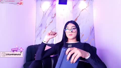 Snapshot of mhia_kate chatting on 04-28-26, 12:10 Mhia Kate online show from 04-28-26, 12:10